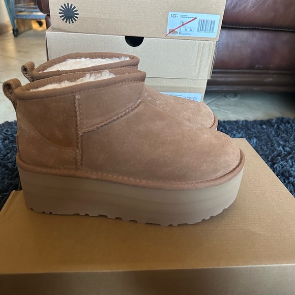 AUTHENTIC UGG CLASSIC ULTRA MINI PLATFORM IN COLOR CHESTNUT - Picture 4 of 9